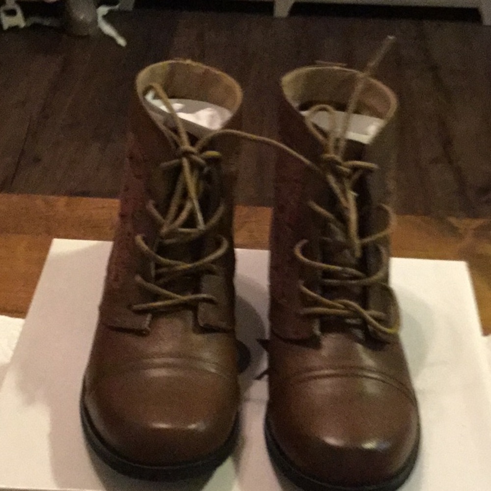 Xoxo ankle boots